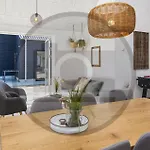 4 Bedroom Awesome In Casa vacanze *