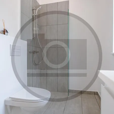 4 Bedroom Awesome In 別荘